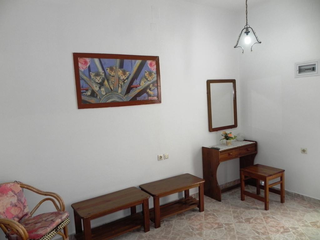 Mihalis Studios Lakki  Ruang foto