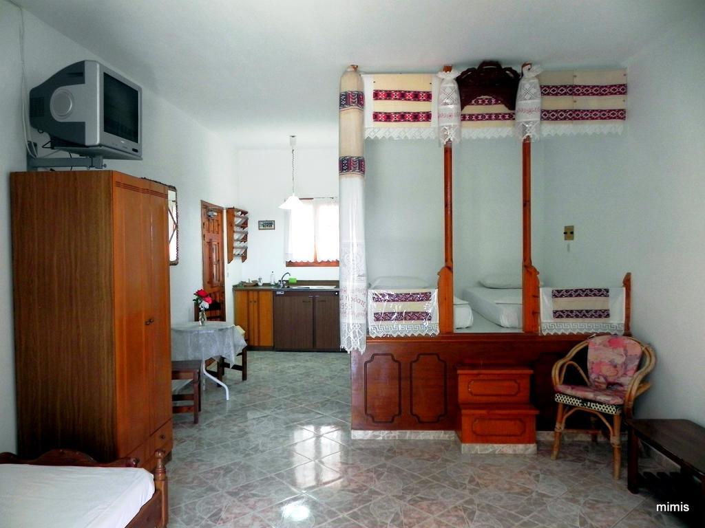 Mihalis Studios Lakki  Ruang foto